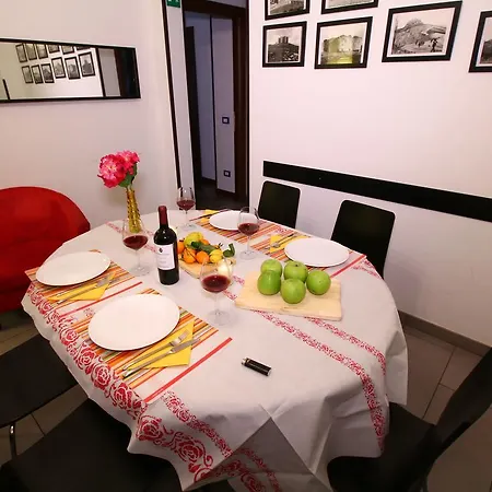 Anna 1 Apartment Rom